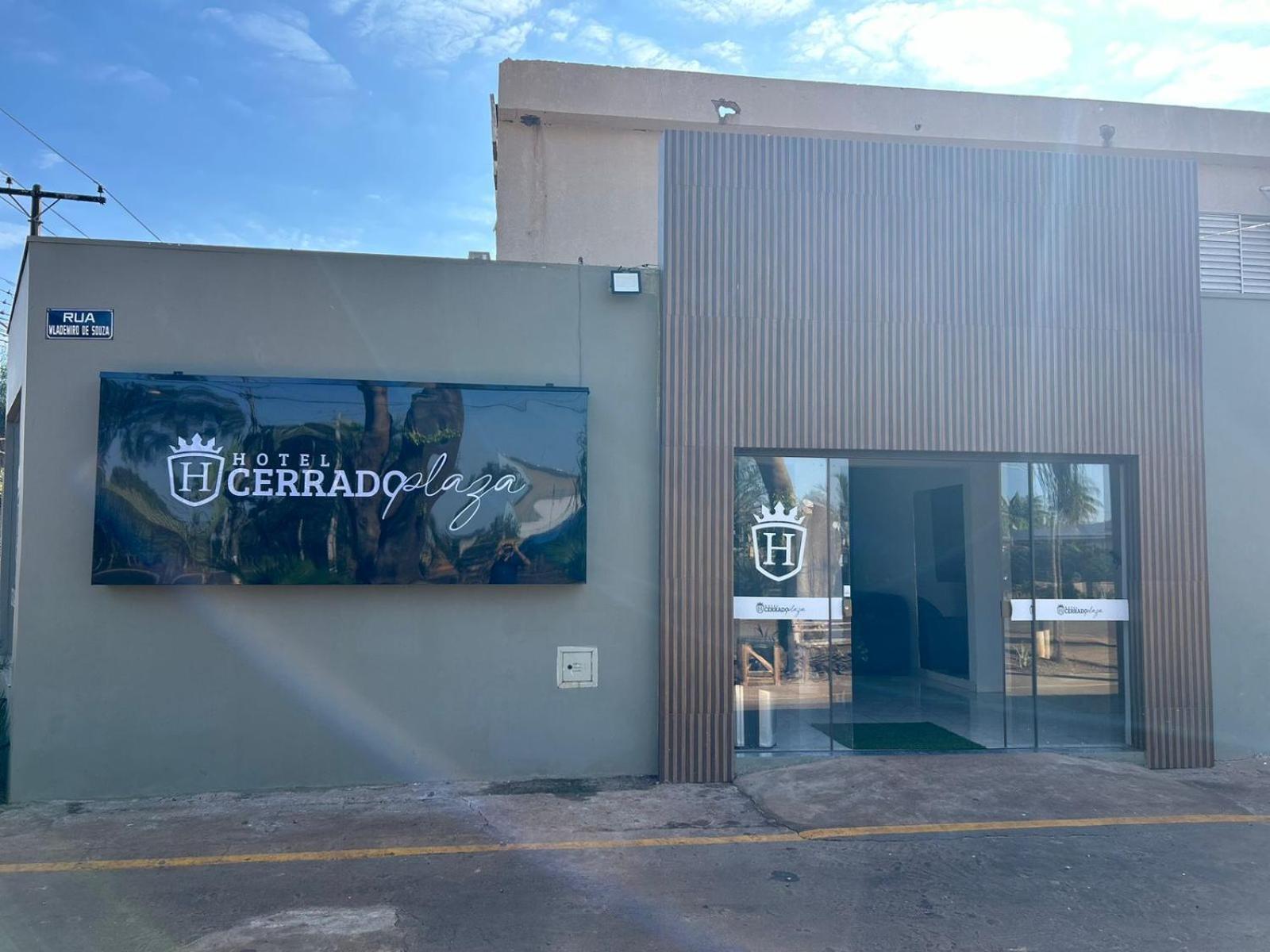 Cerrado Plaza Hotel -Dourados Bagian luar foto