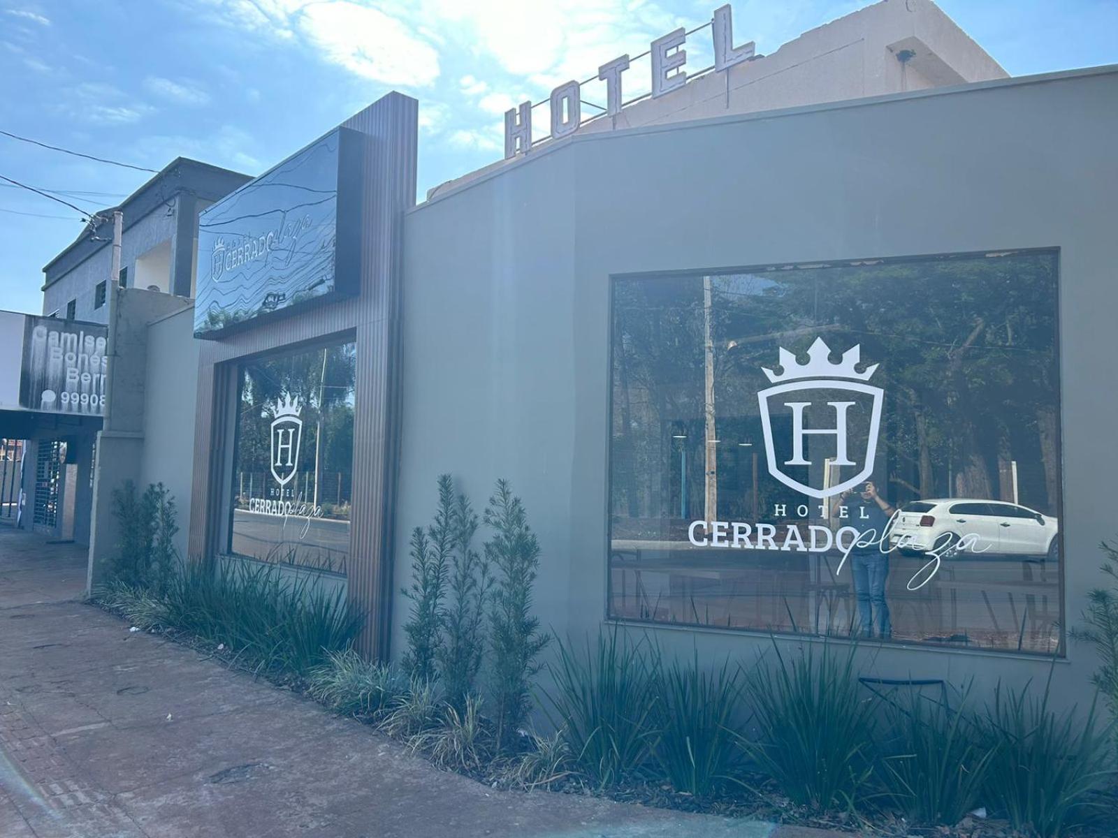 Cerrado Plaza Hotel -Dourados Bagian luar foto